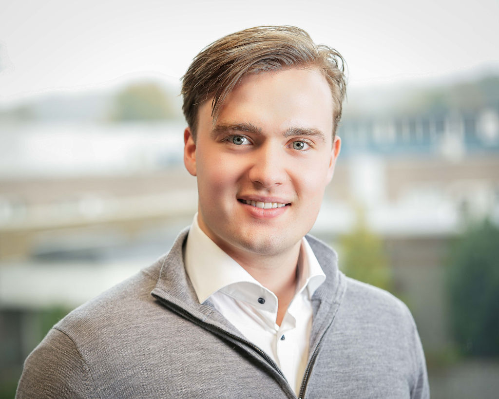 {"id":276,"user_id":null,"folder_id":3,"name":"petralubbersfotografie","alternate":null,"path":"petralubbersfotografie.jpg","extension":"jpg","size":146524,"created_at":"2023-12-01T06:56:55.000000Z","updated_at":"2023-12-01T06:56:55.000000Z"}